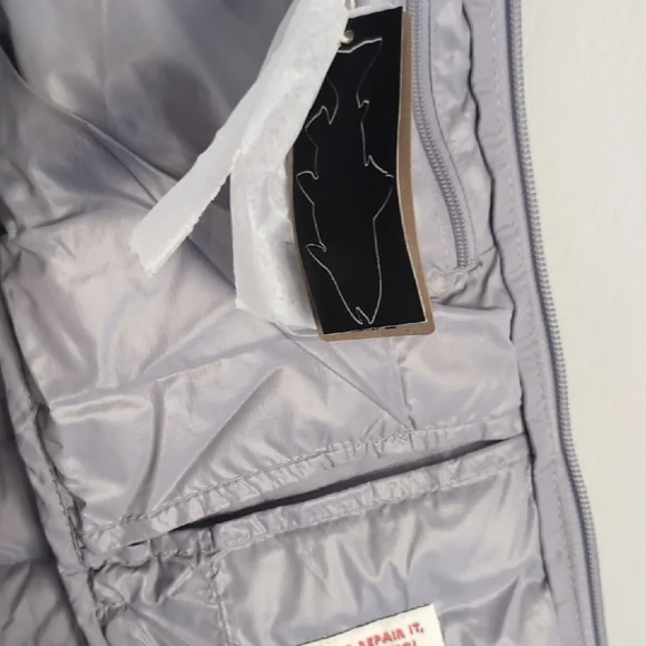 Patagonia Light Gray Quilted Puffer Sweater Jacket - Picture 6 of 7